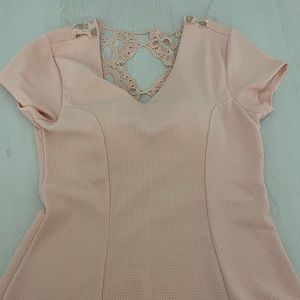 *Cute * peachy , pink dress